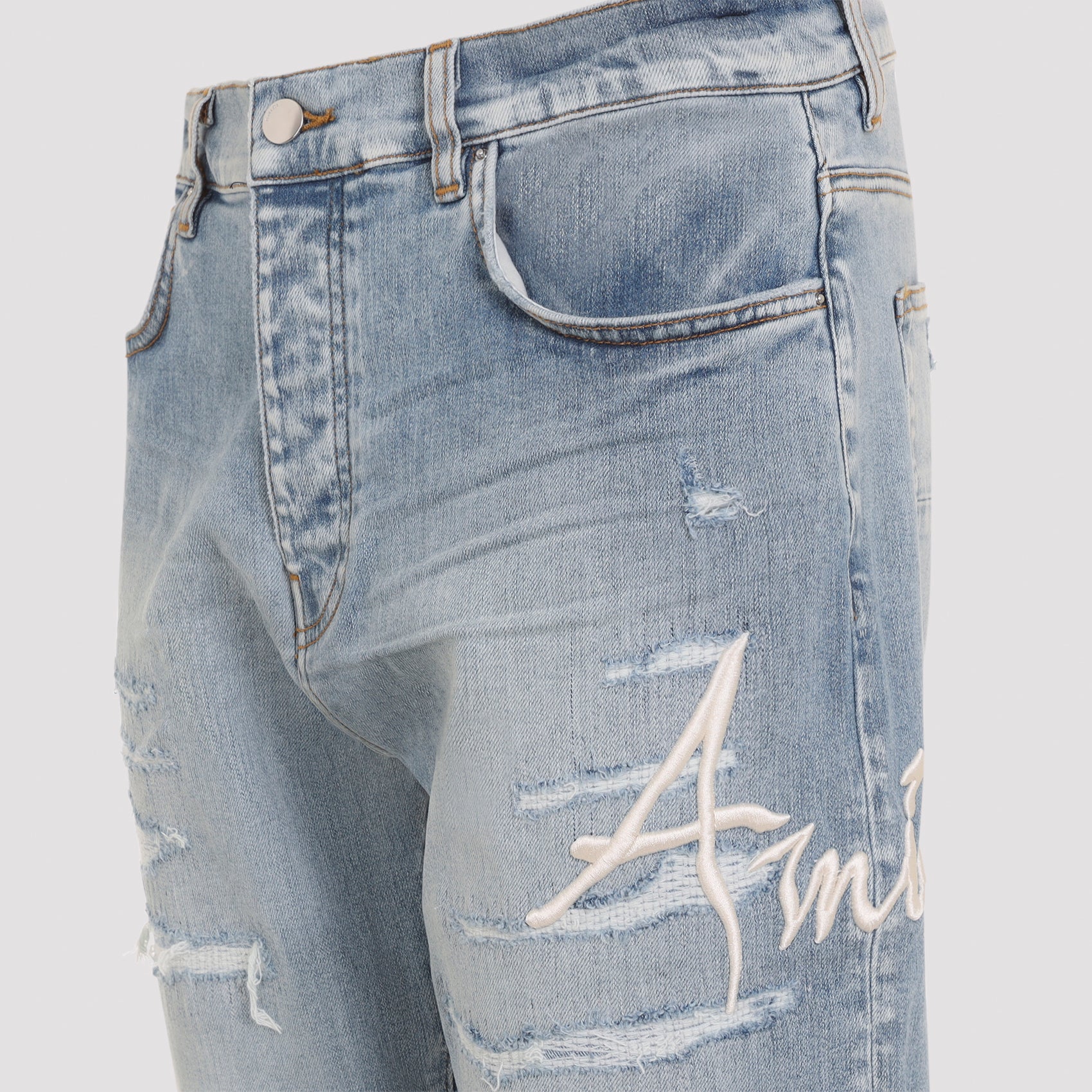 Distressed Light Blue Jeans With Modern Fit
