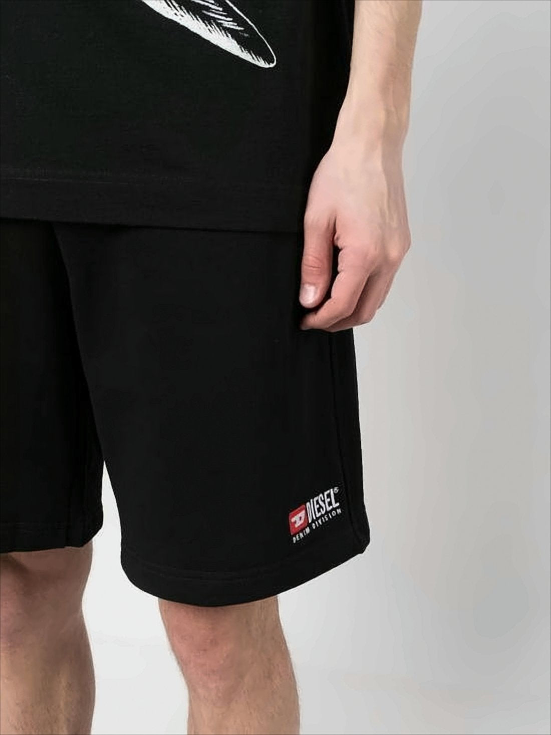 Relaxed Fit Black Cotton Shorts