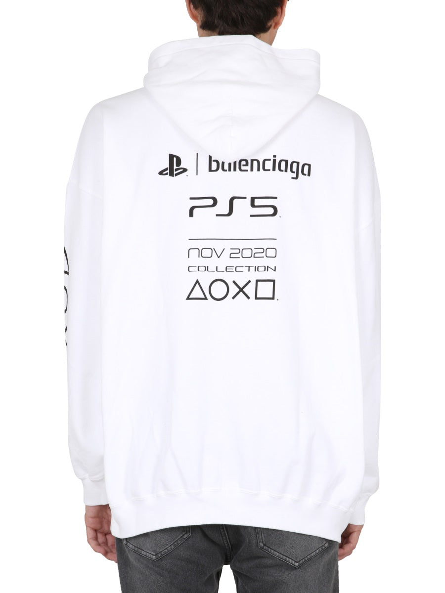 Sweatshirt With "PS5" Logo
