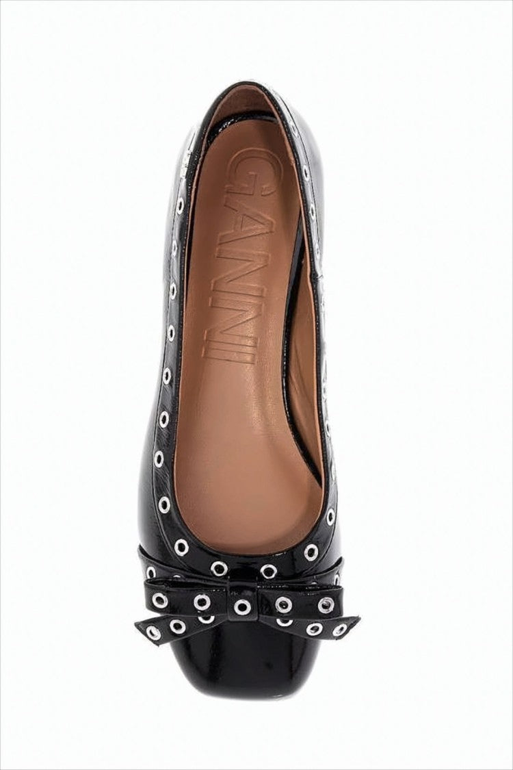 Glossy Finish Flat Shoes With Eyelet Detailing And Bow Accent