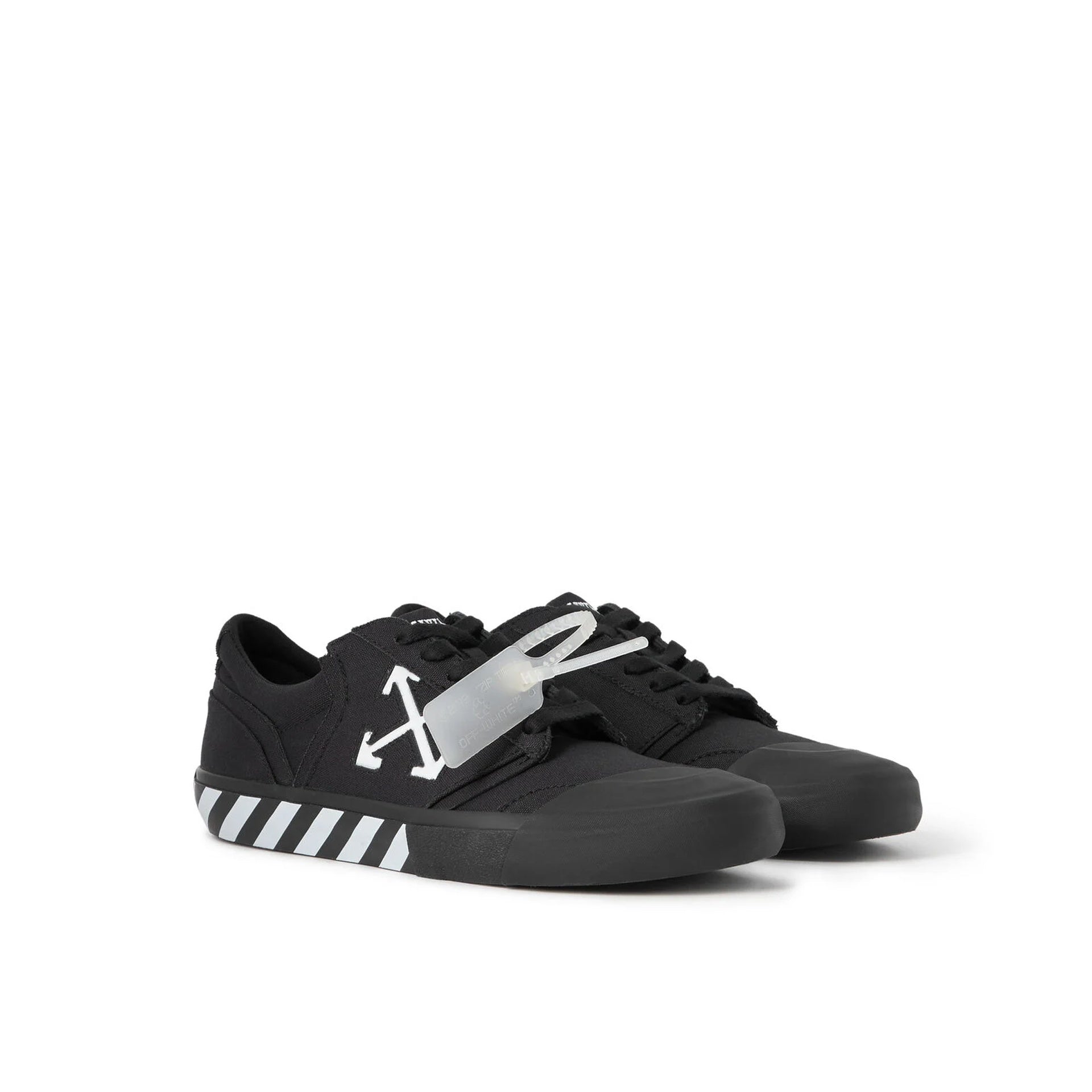 Vulcanized Low Sneakers With Contrasting Sole