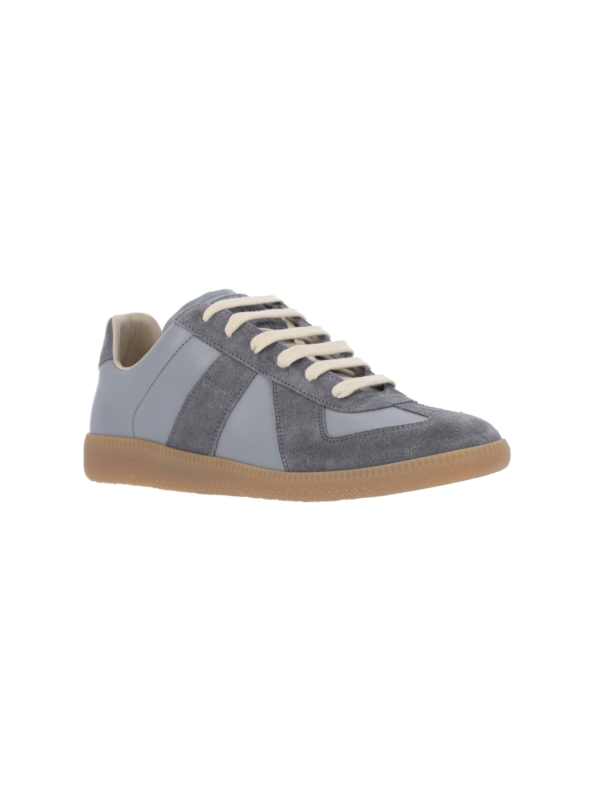 Eleganckie szare sneakersy o współczesnym designie