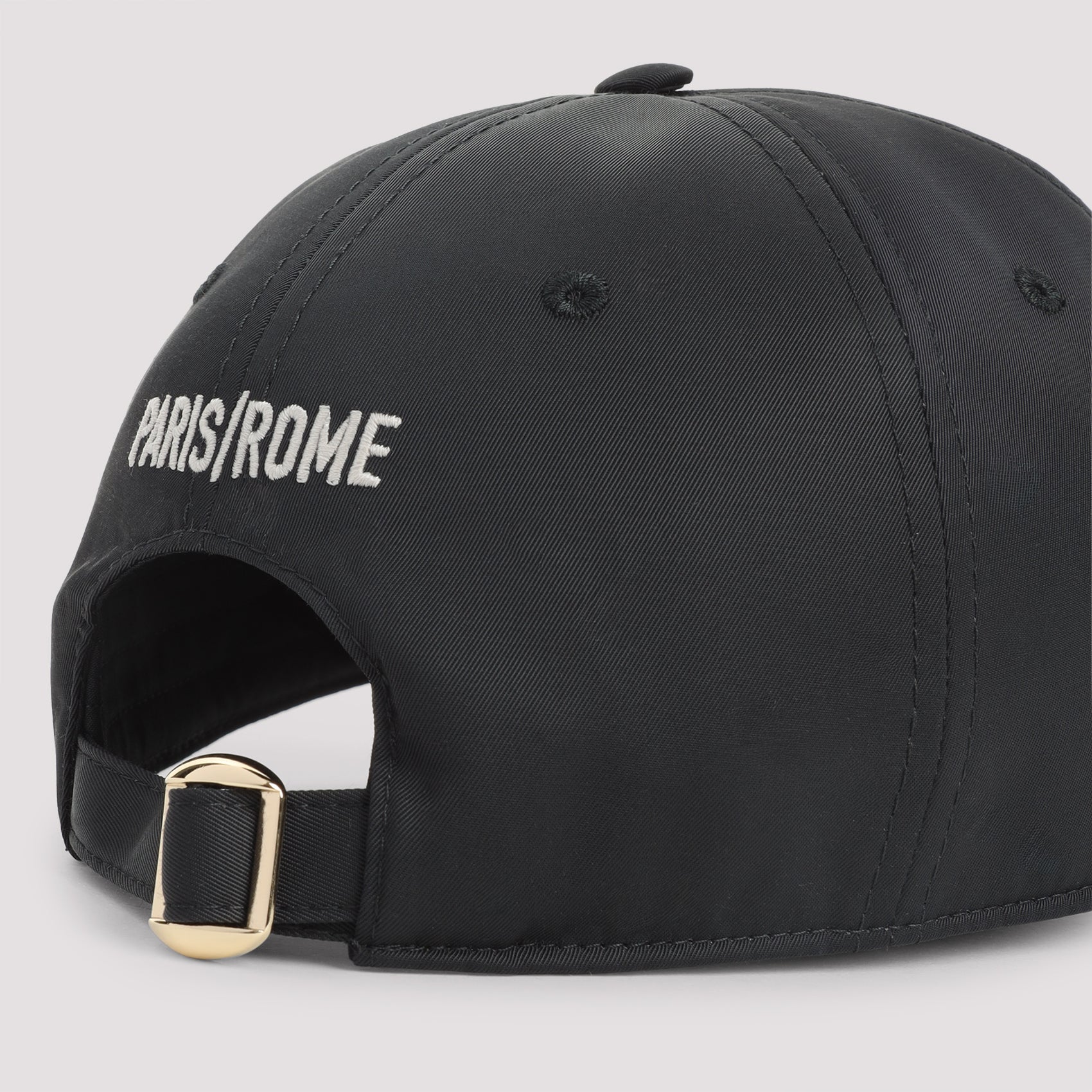 Curved Brim Black Baseball Cap With Embroidered Detailing