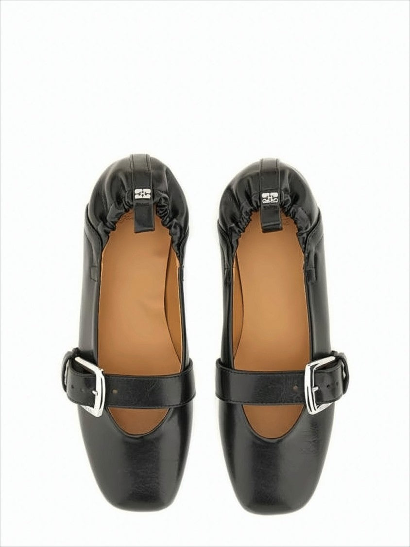 Pointed Toe Flat Shoes with Buckle Strap