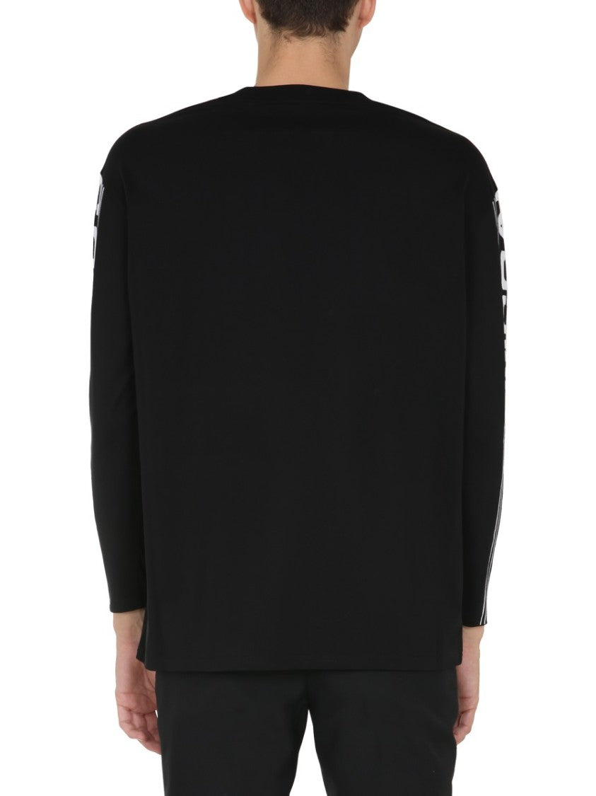 Long-Sleeve Graphic Round Neck T-Shirt