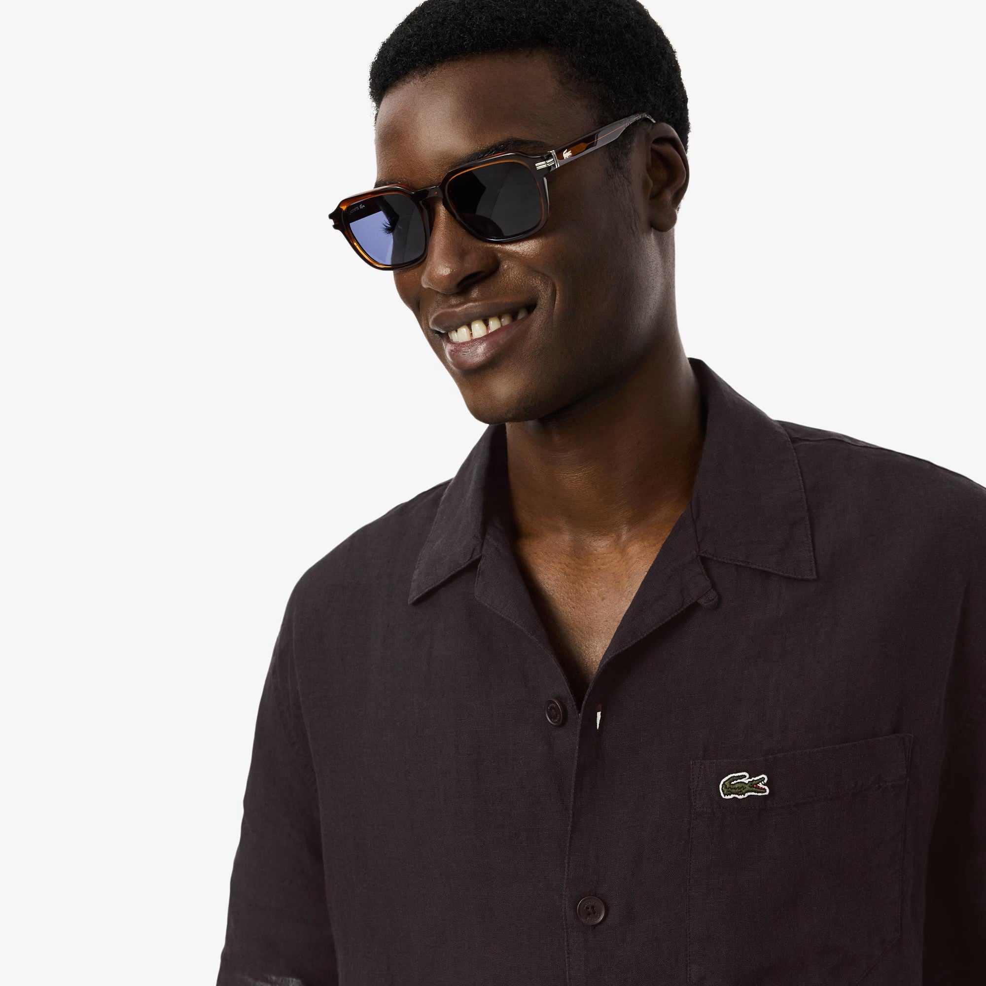 Short-Sleeved Button-Up Shirt with Classic Collar