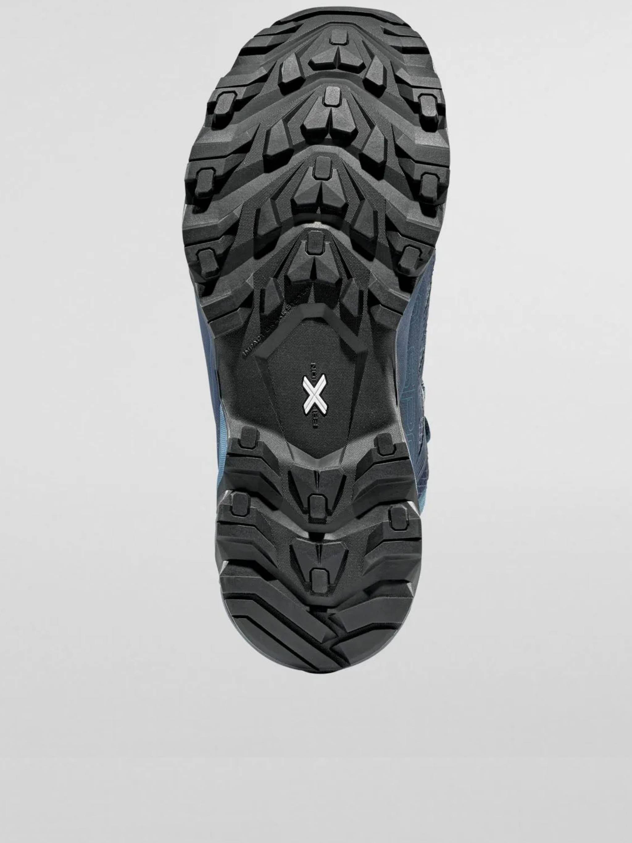 Rugged Trail Running Sneakers with Breathable Upper