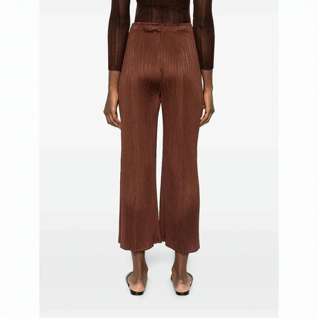 Wide-Leg Cropped Pants with Pleated Texture