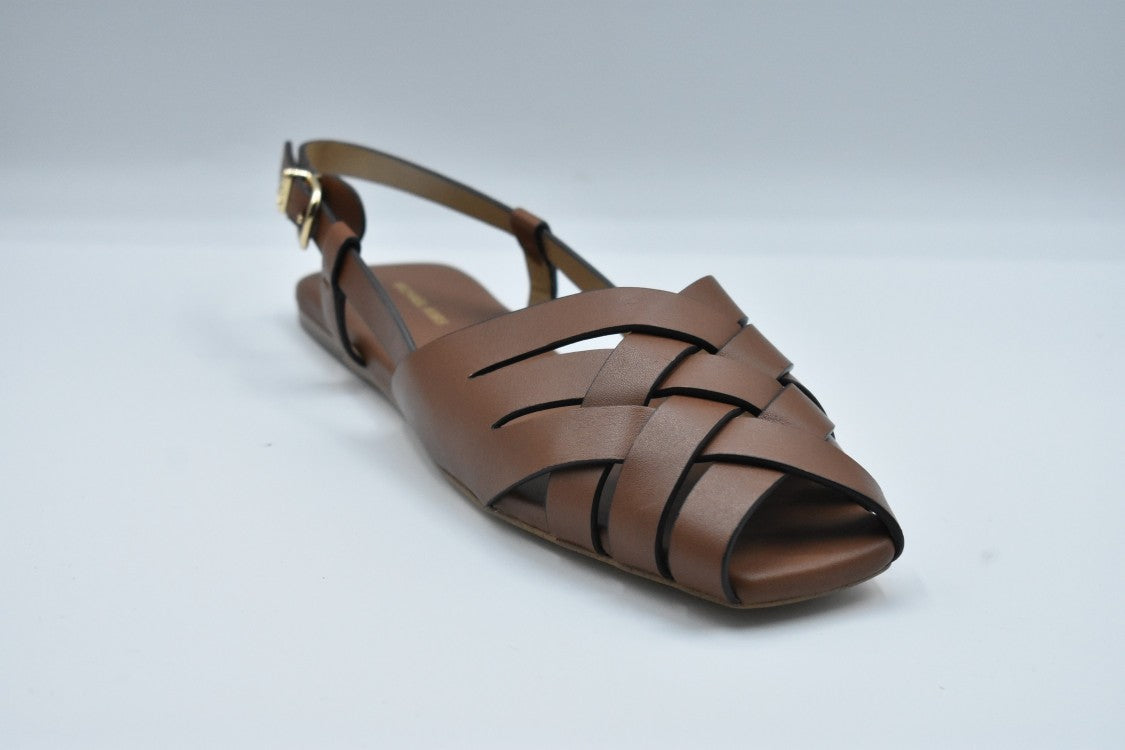 Brown Laced Shoes With Crisscross Straps
