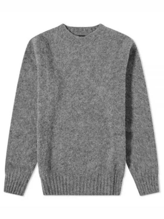 Relaxed Fit Wool Sweater With Ribbed Cuffs