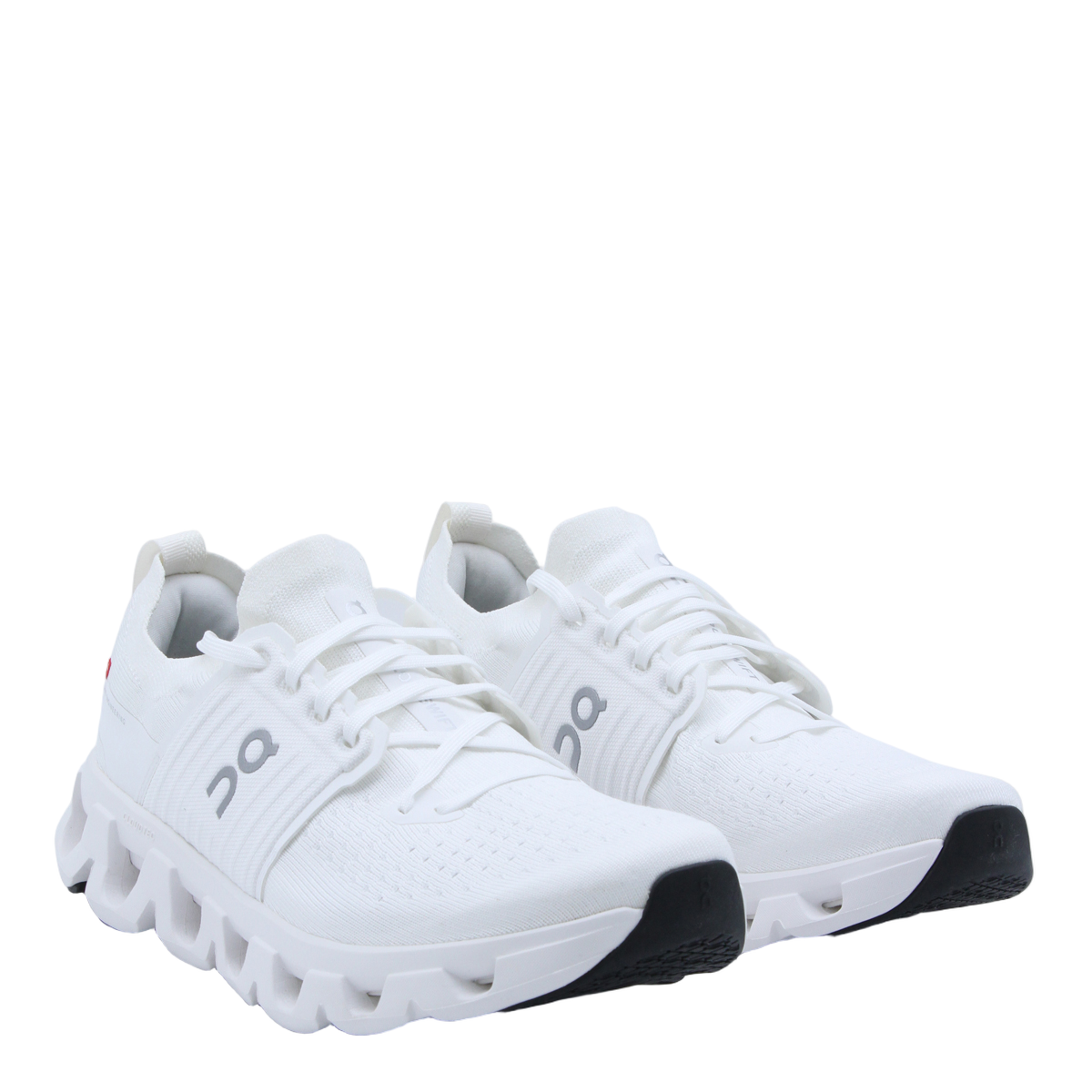 Men's White Sneakers with Streamlined Design