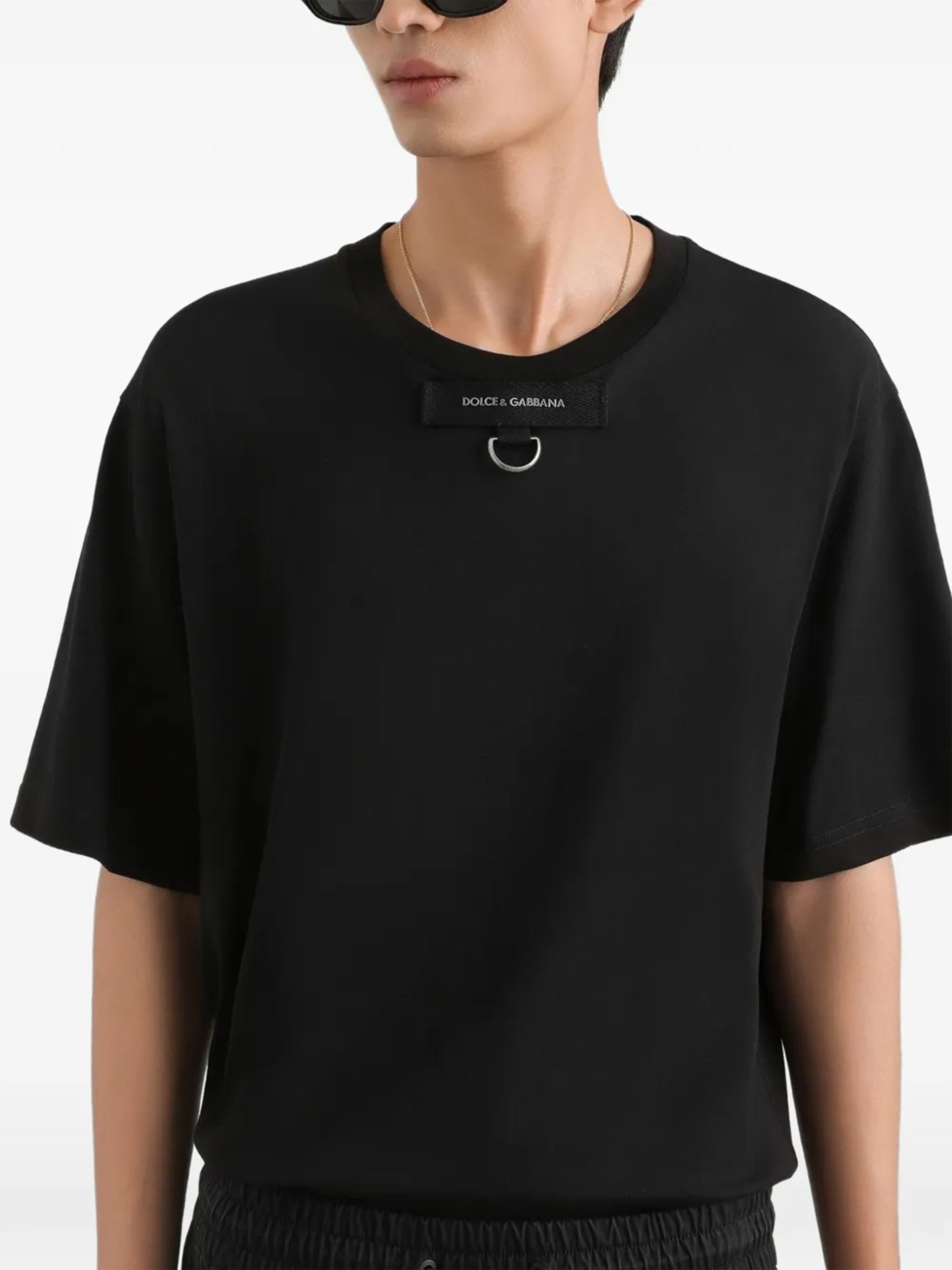 Black Round Neck Cotton Label T-Shirt