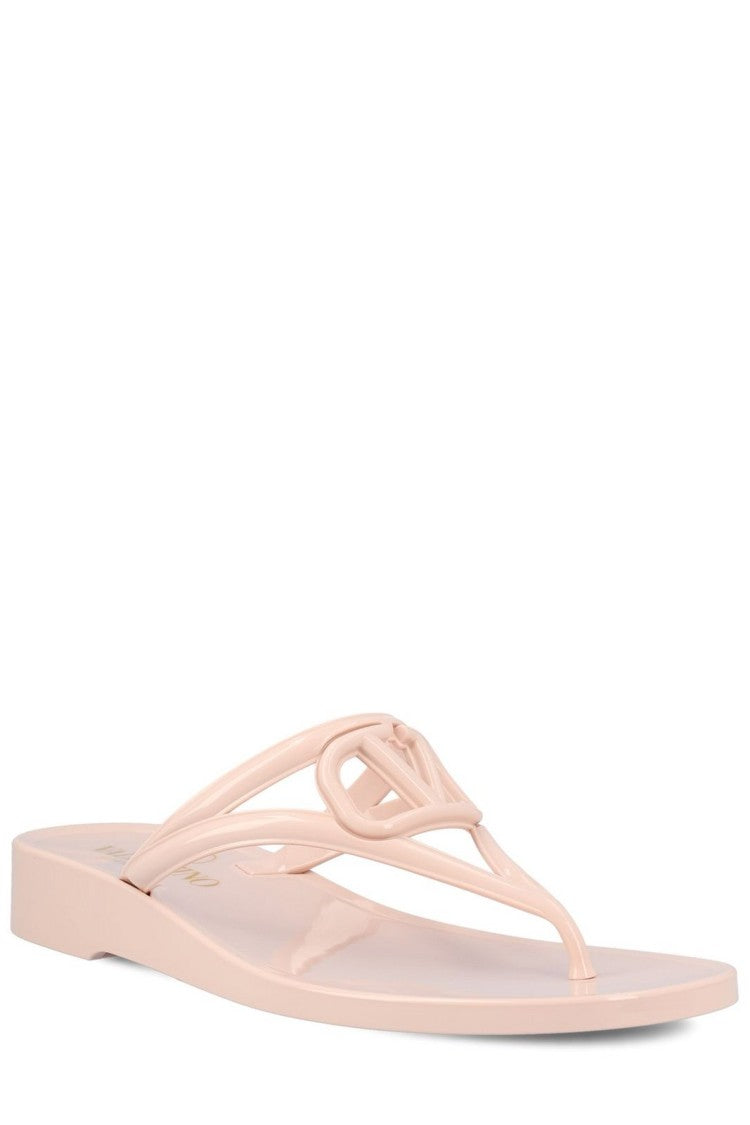 Thong Sandal with Glossy Finish