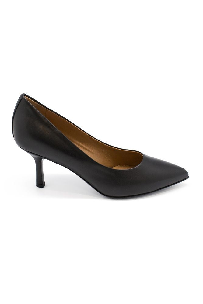 Pointed Toe Black Leather Pumps