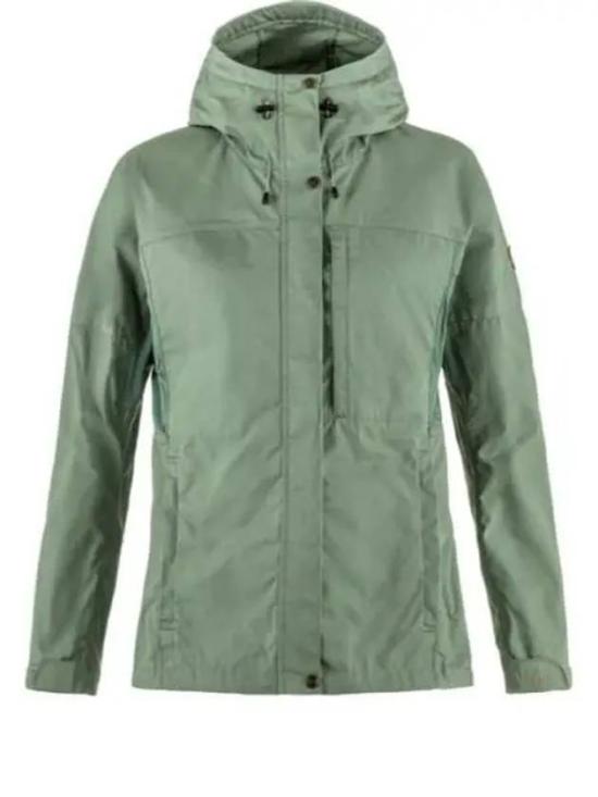 Lightweight Green Outdoor Jacket With Adjustable Hood