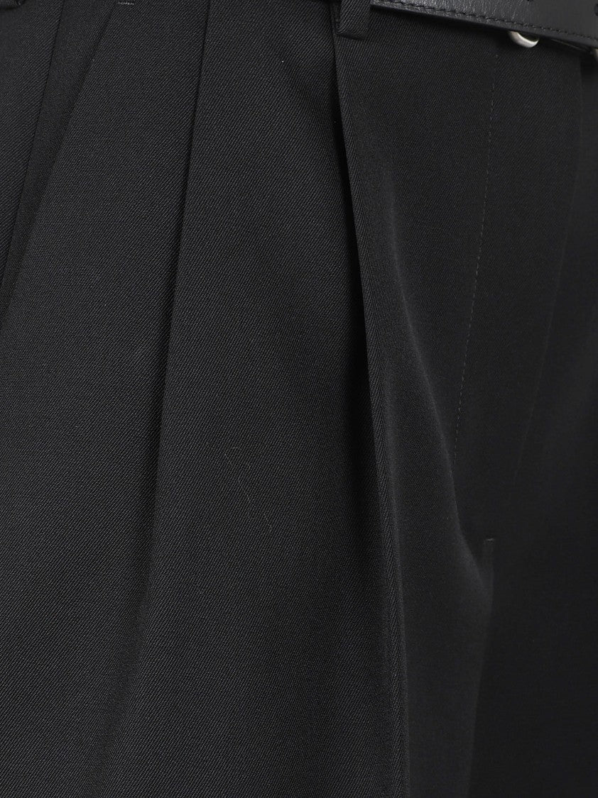 Pleat-Detail Straight Leg Trousers With Mid-Rise Waist
