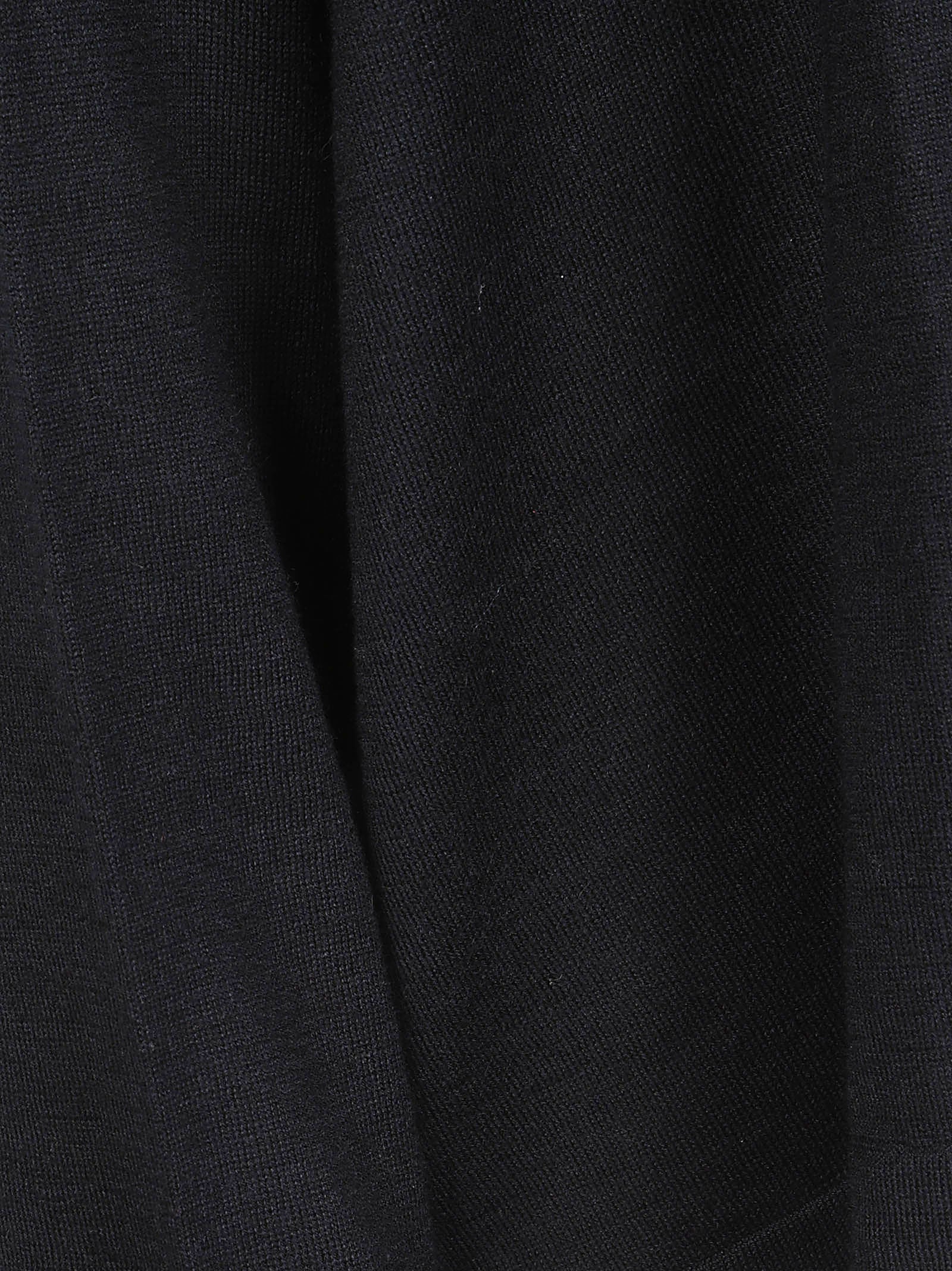 Relaxed V-Neck Long-Sleeved Top