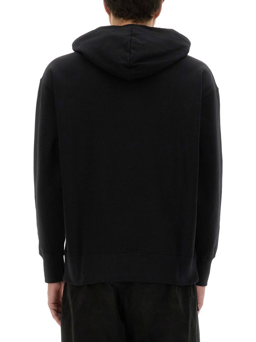 Black Hoodie With Adjustable Drawstring And Subtle Logo