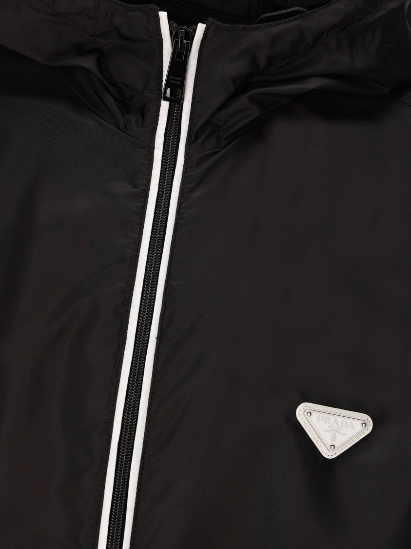 Lightweight Jacket with Front Zipper