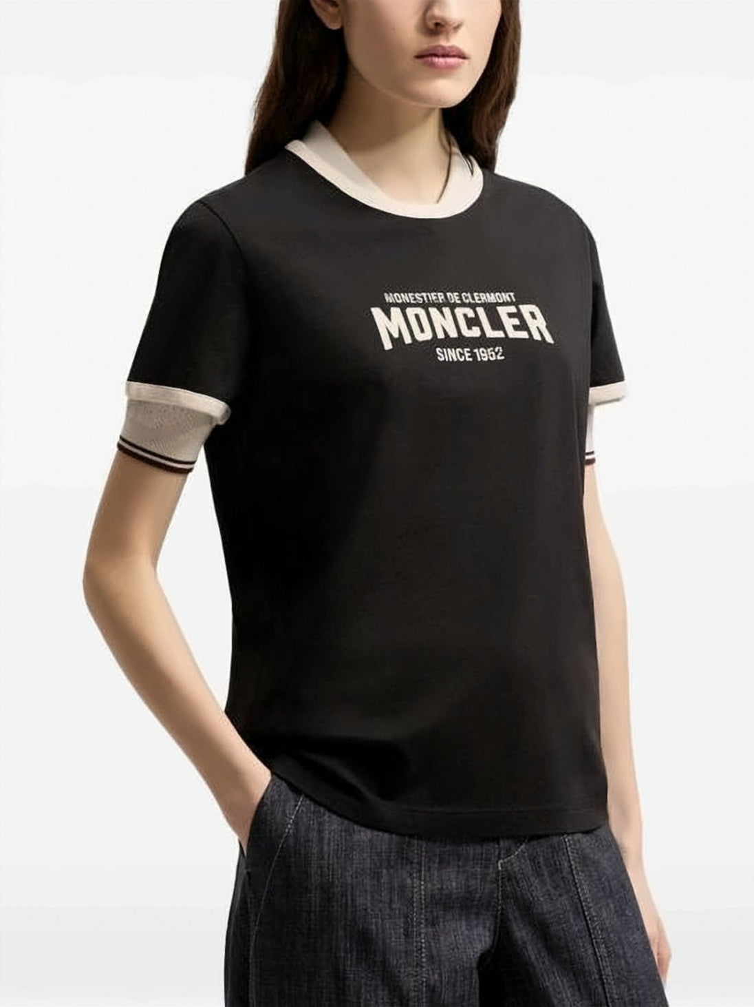 Short-Sleeved T-Shirt with Bold Stripe Detail