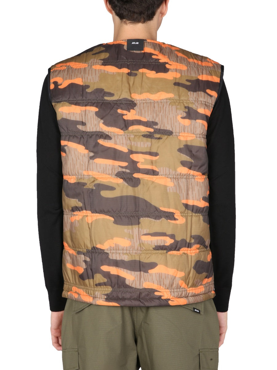 Reversible Quilted Gilet With Bold Camouflage