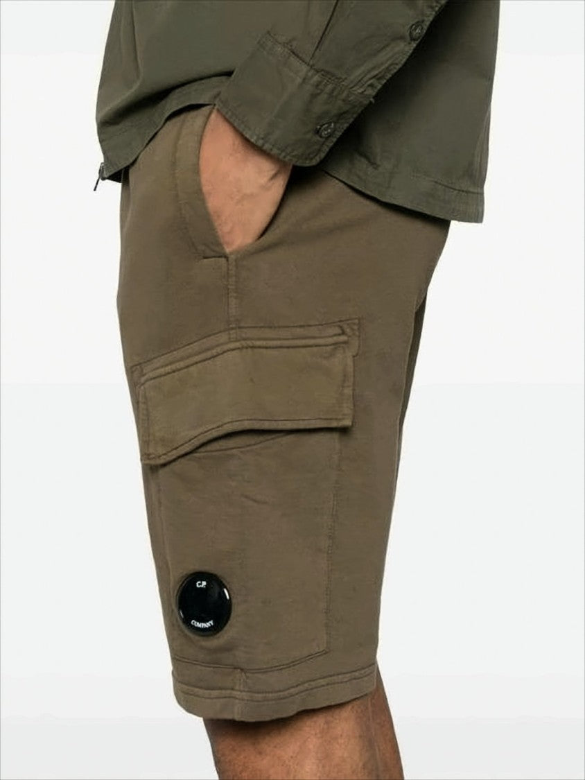 Relaxed Fit Brown Shorts With Cargo Pocket