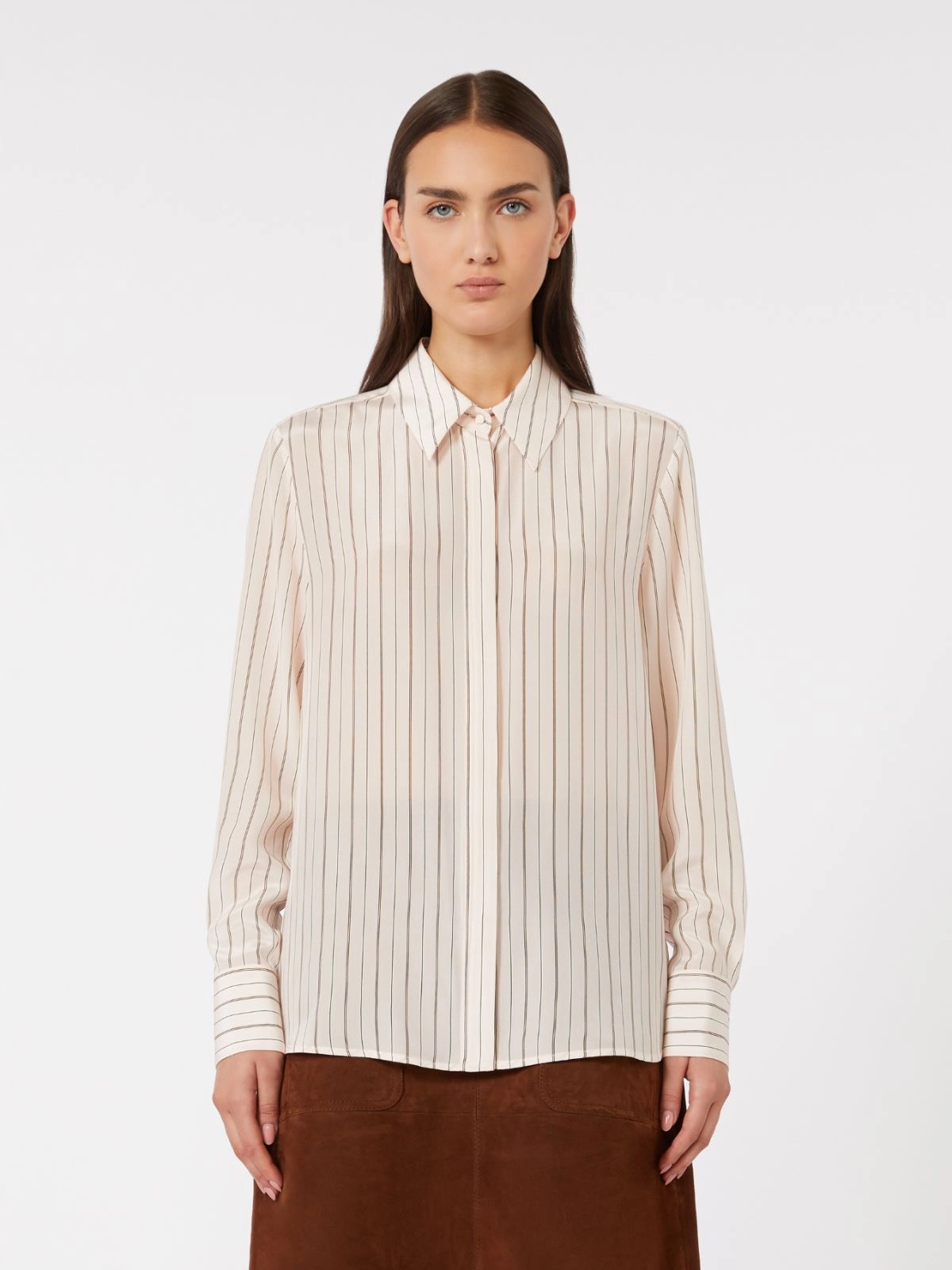Long-Sleeved Blouse with Classic Collar and Vertical Stripes