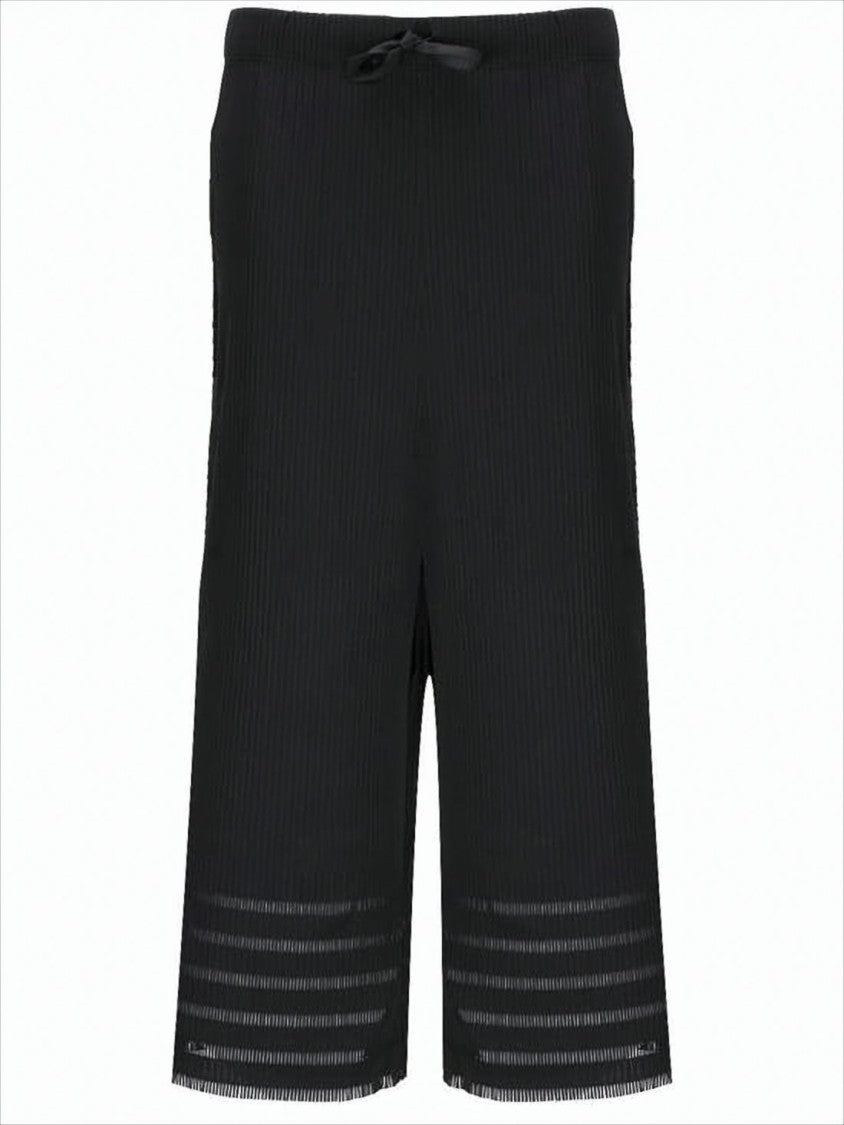 Cropped Black Training Pants with Ribbed Texture