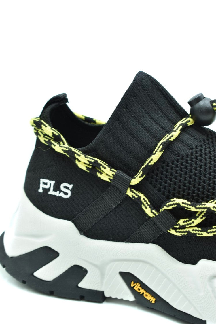 Sporty Black Mesh Sneakers With Sole
