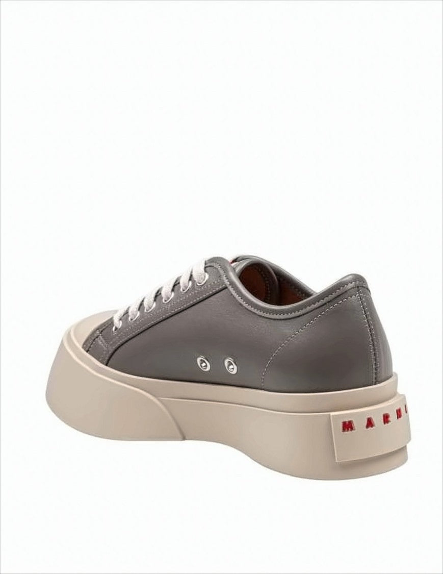 Smooth Leather Sneakers with Contrast Sole and Subtle Branding