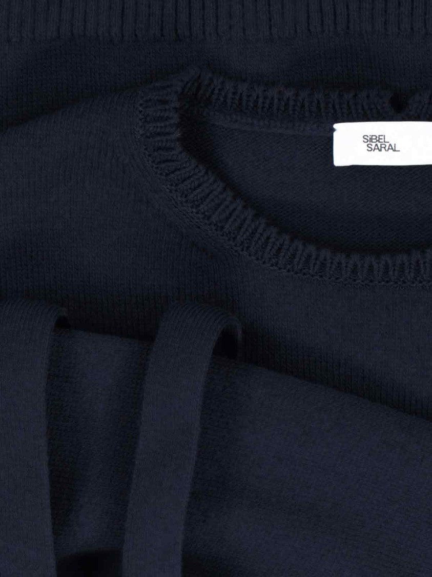 Double Strap Detail Sweater With Cropped Fit And Ribbed Cuffs