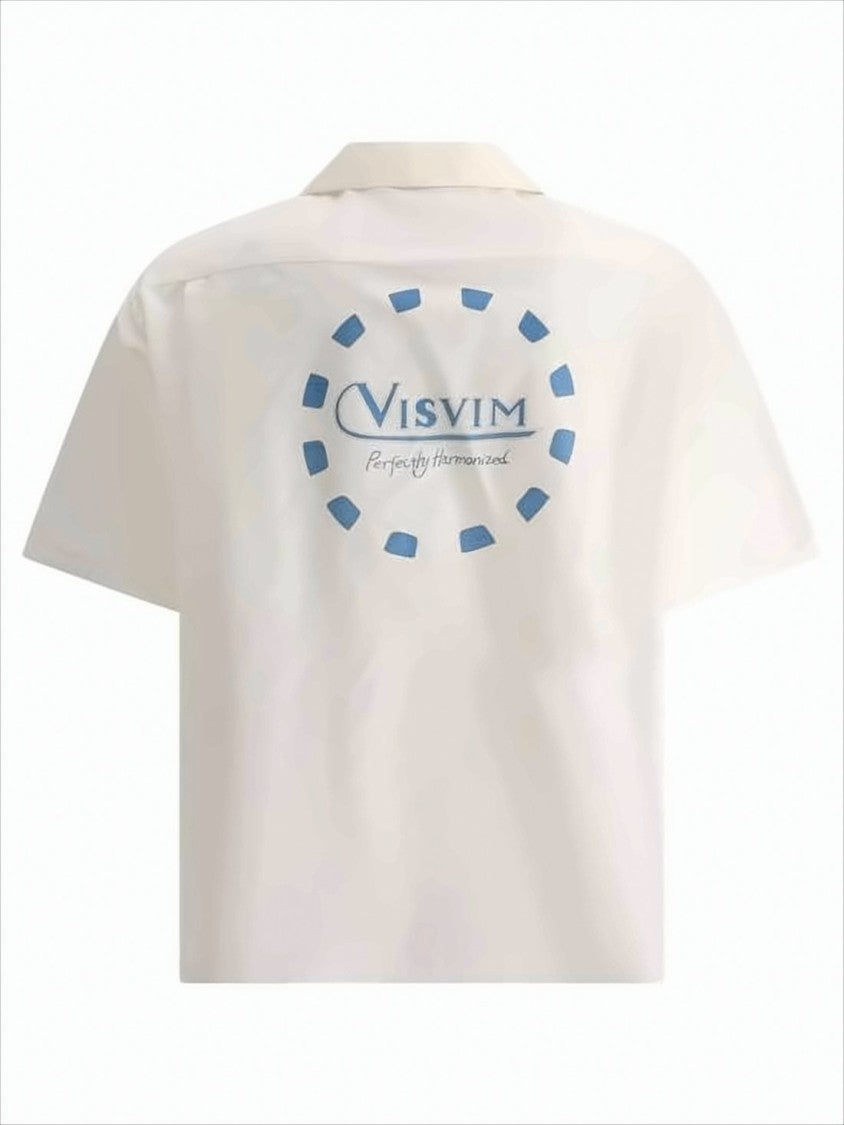Short-Sleeved Silk Shirt With Classic Collar And Graphic Design
