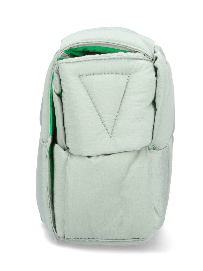 Wyściełana nylonowa torba z pikowanym wzorem i regulowanym paskiem