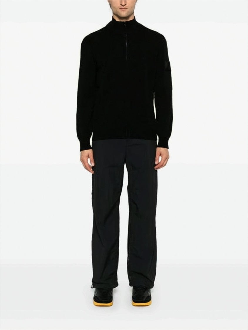 Half-Zip Turtleneck With Minimalist Design
