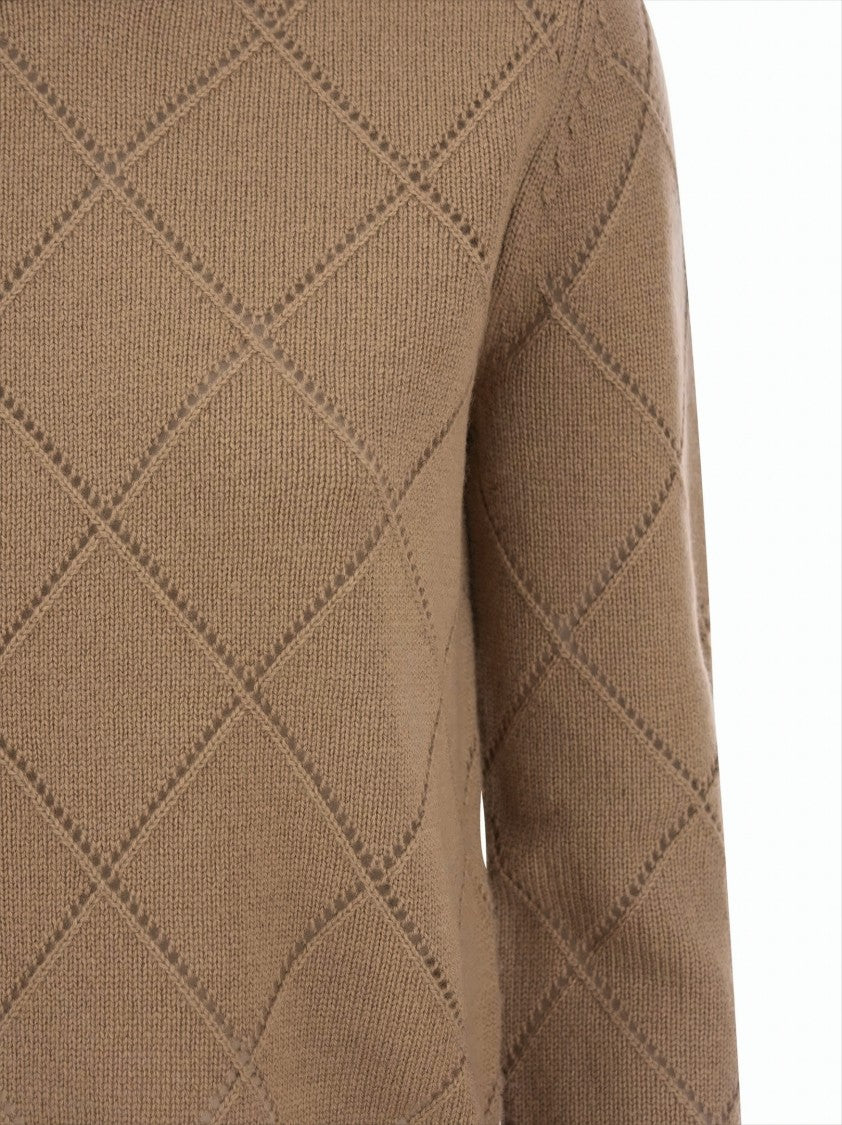 Diamond Pattern Knit Sweater