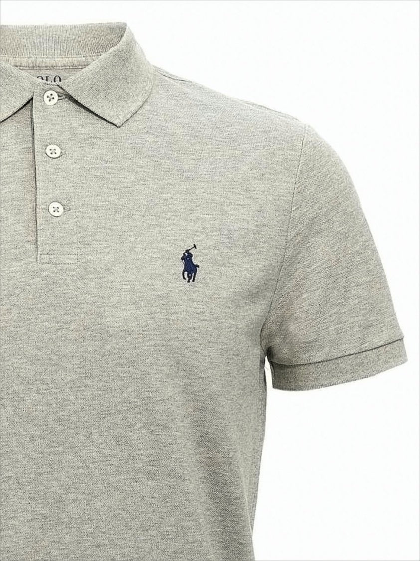 Textured Knit Polo Shirt With Ribbed Collar And Iconic Logo