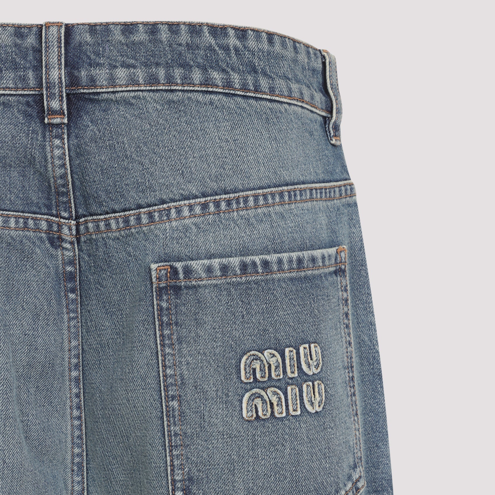 Straight-Leg Denim Trousers with Classic Five-Pocket Design