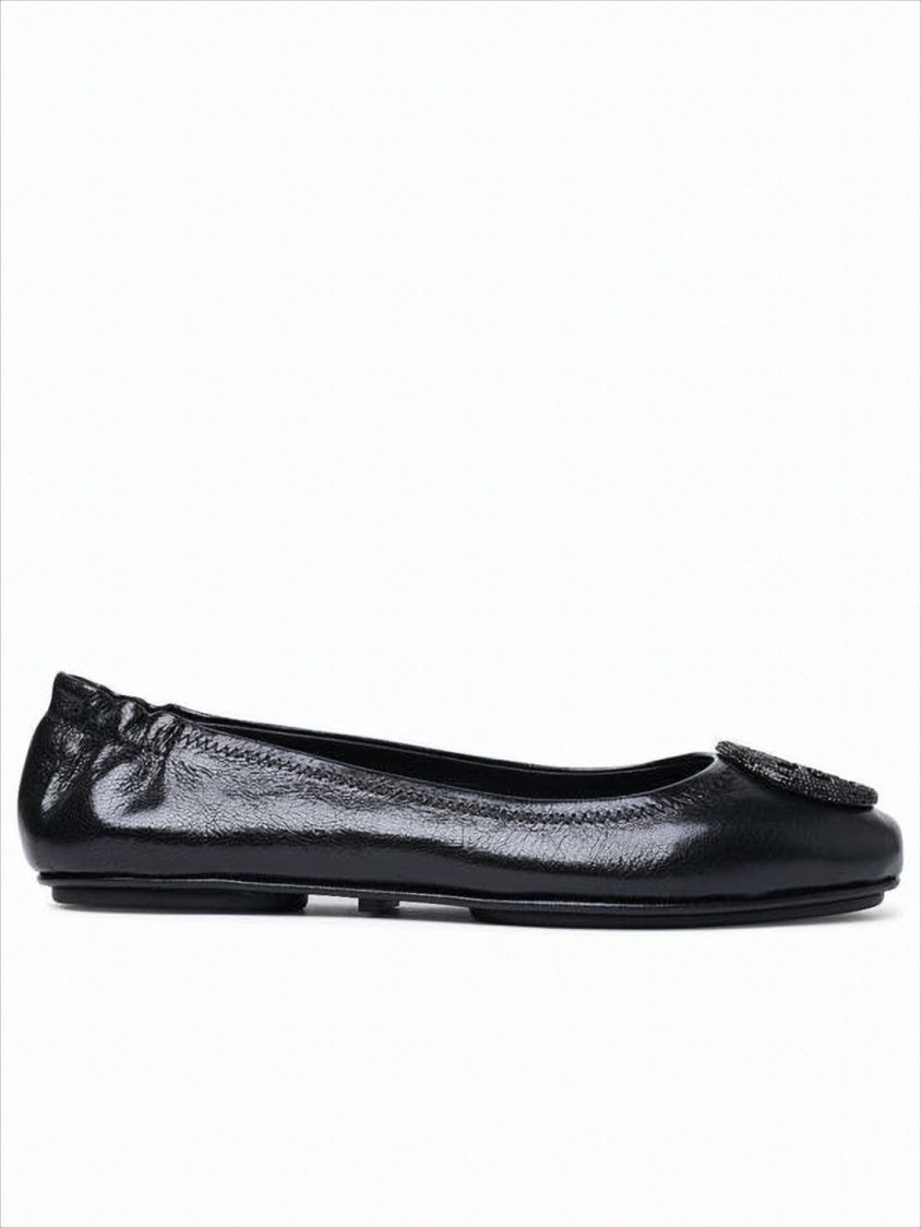 Lamb Leather Black Flat Shoes with Textured Emblem