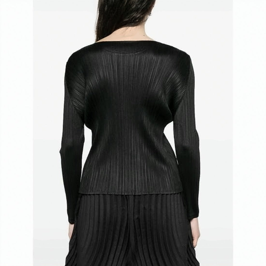 Textured Pleated Black Long-Sleeve Top