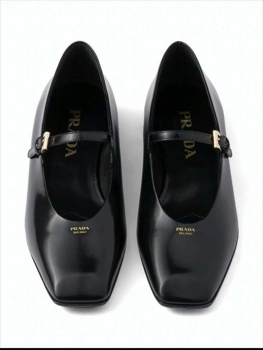Pointed Toe Black Leather Flats