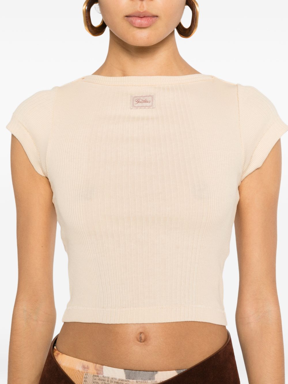 Fitted Ribbed Crop Top With Round Neckline