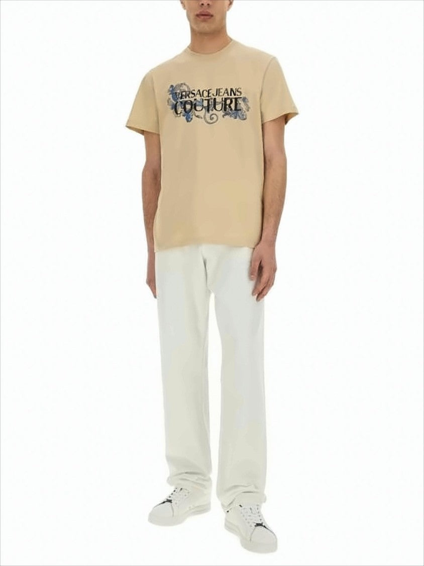 Short-Sleeved Crew Neck T-Shirt with Graphic Floral Print