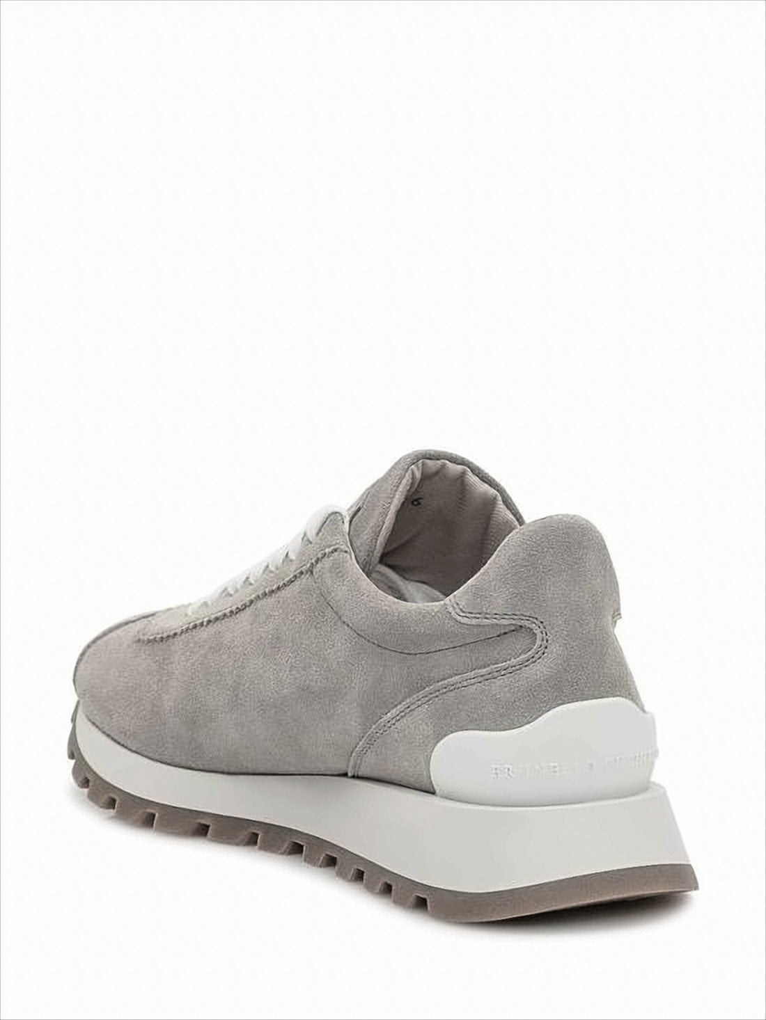 Niskie sneakersy zamszowe z kontrastującą gumową podeszwą