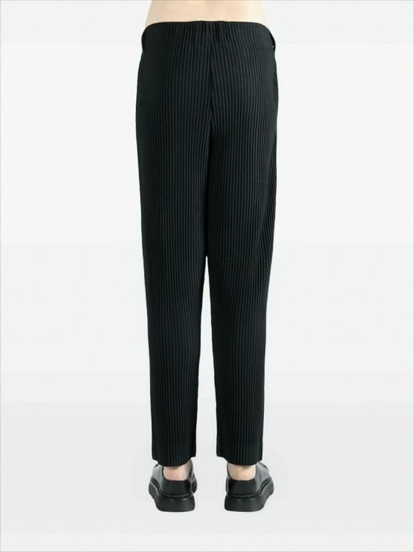 Pleated Design Pants With Straight Tapered Leg Silhouette