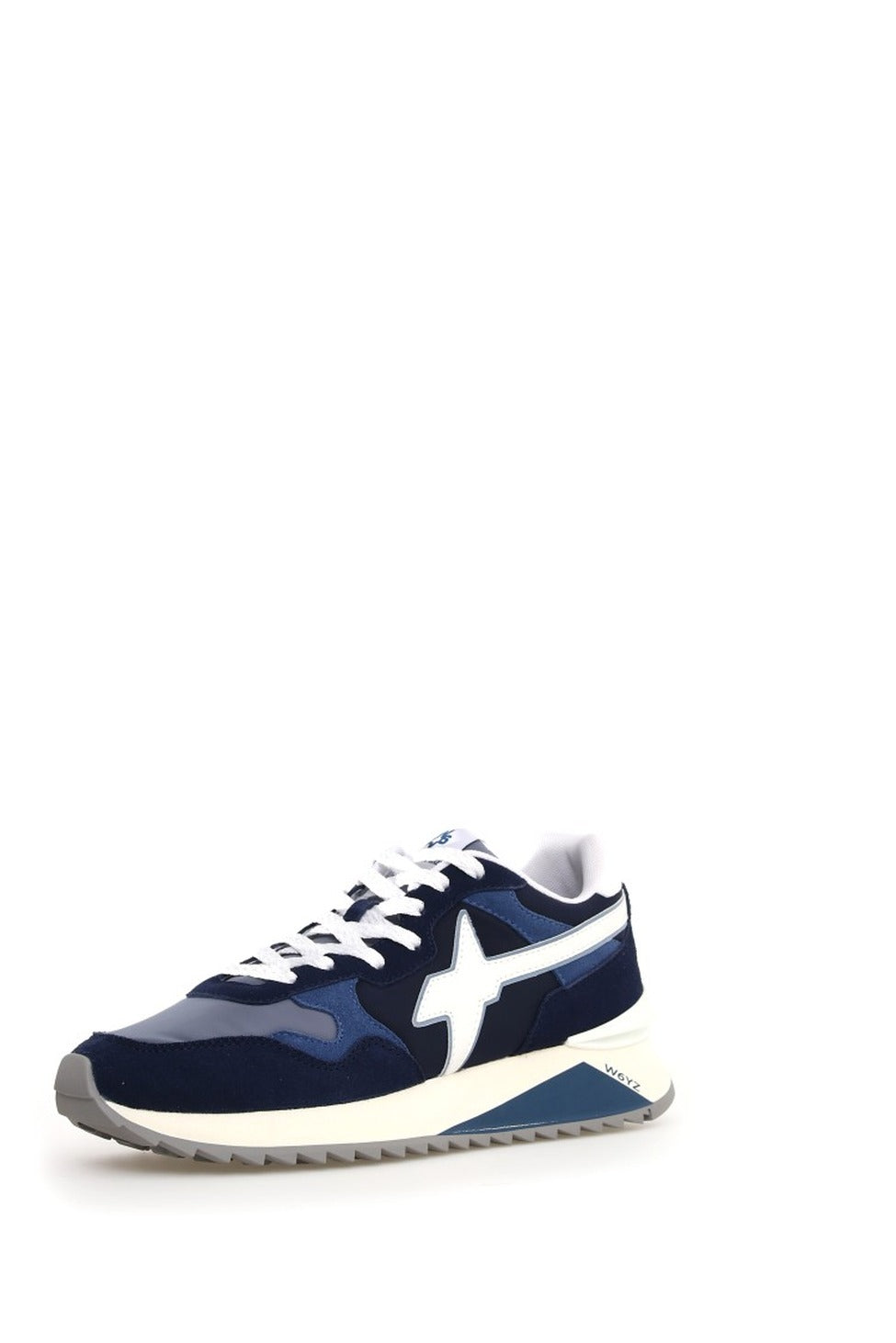 Avant-Garde Sneakers With High-Performance Design