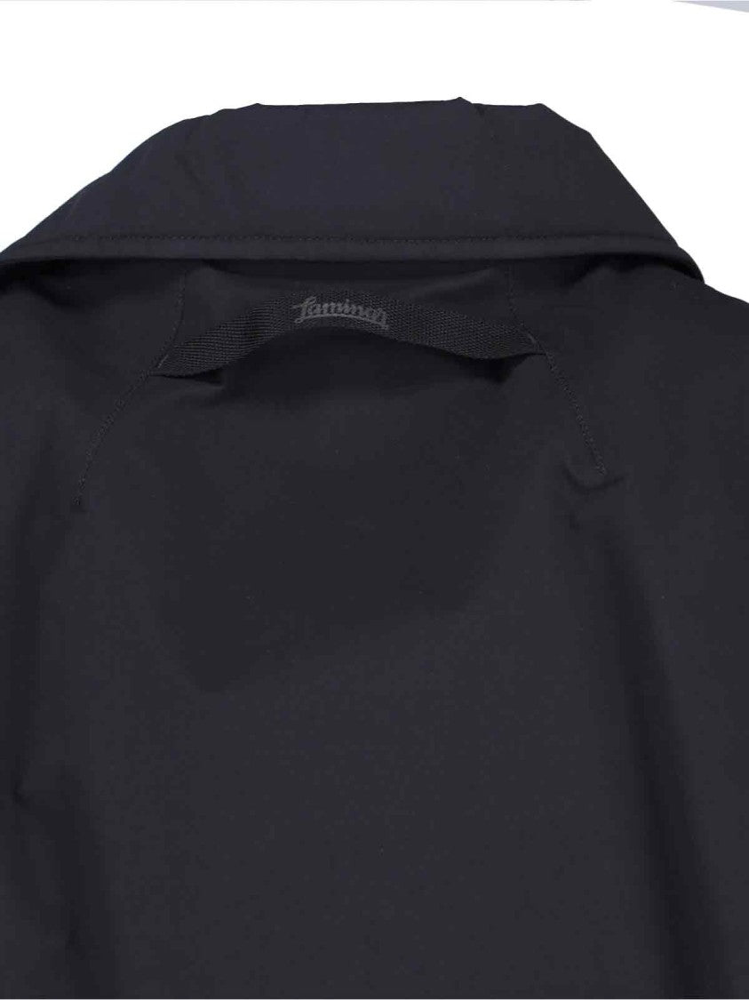 Minimalist Black Jacket With Tailored Fit And Zipper Closure