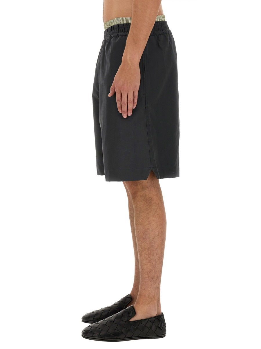 Mid-Thigh Length Cotton Shorts with Classic Cut