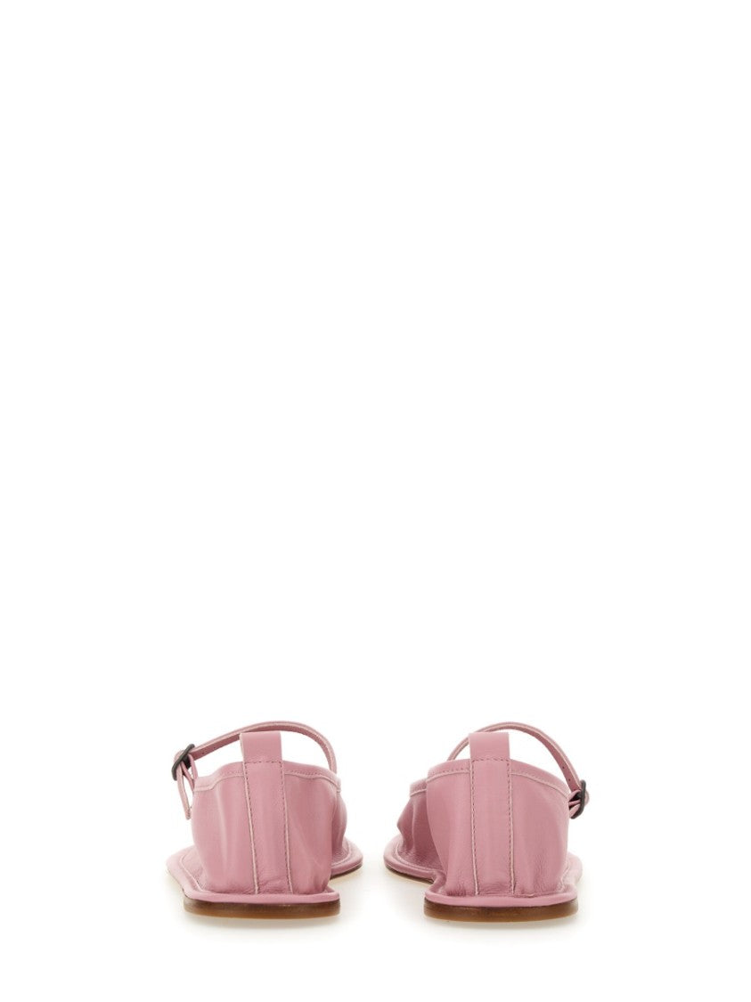 Dansa Shoe