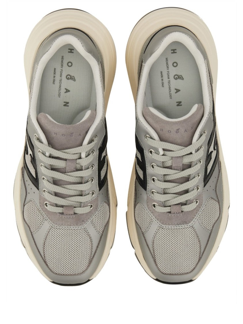 Hi-Fi Sneaker