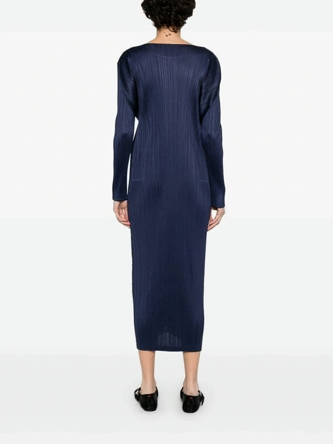 Pleated Texture Midi Dress with Fluid Silhouette